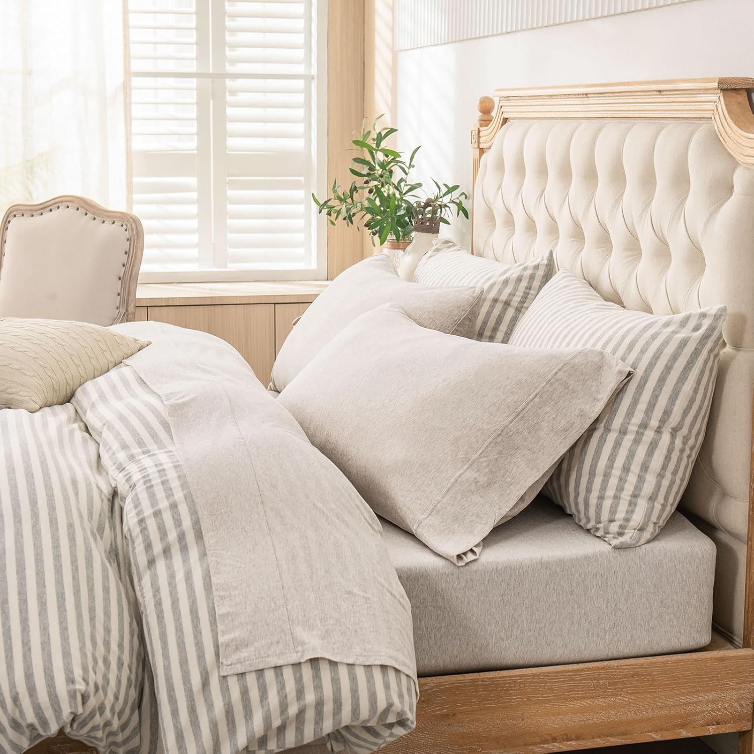 81Uxp58PAJL._AC_SL1500_.jpg Soft And Comfortable Knit Cotton Sheet Set With Deep Pockets - Image 1